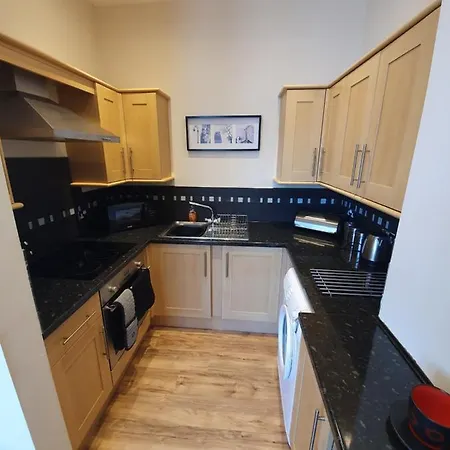 Marina Court La14 2hl